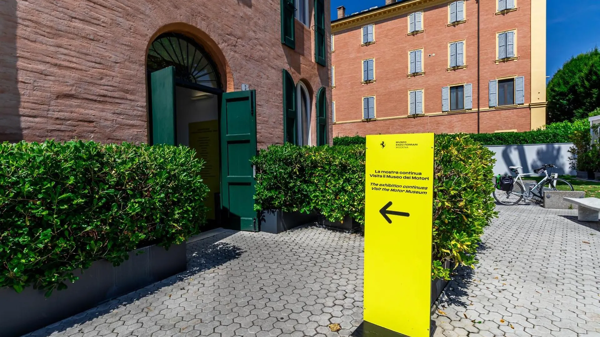 Апартаменты Enzo Ferrari Museum -Wifi, Train Station And Parking Модена