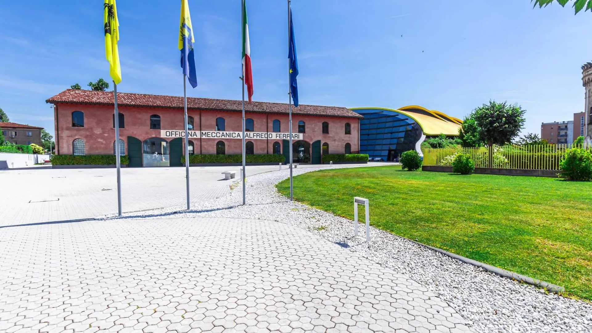 Апартаменты Enzo Ferrari Museum -Wifi, Train Station And Parking Модена