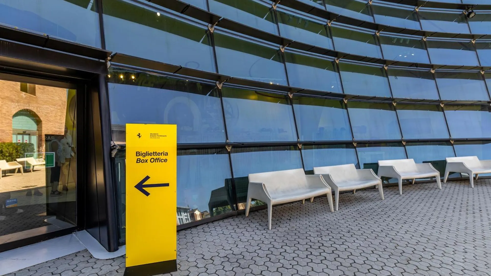 Апартаменты Enzo Ferrari Museum -Wifi, Train Station And Parking Модена Италия